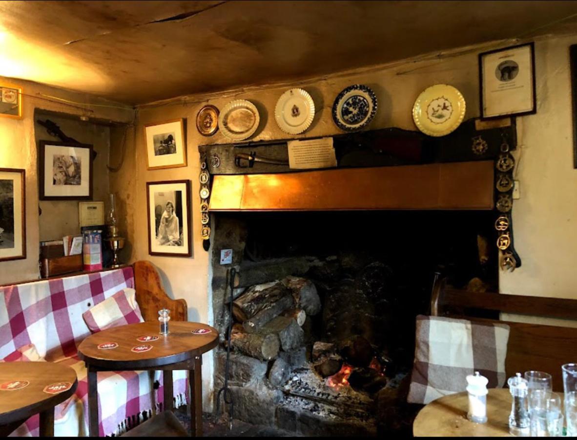 The Northmore Arms Throwleigh 외부 사진