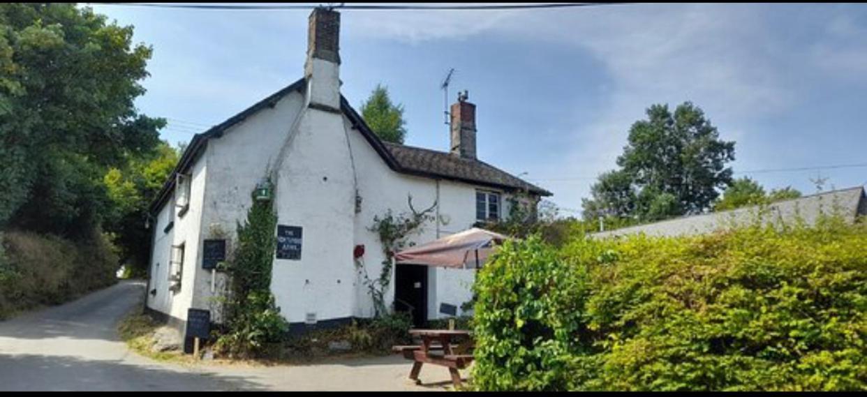 The Northmore Arms Throwleigh 외부 사진